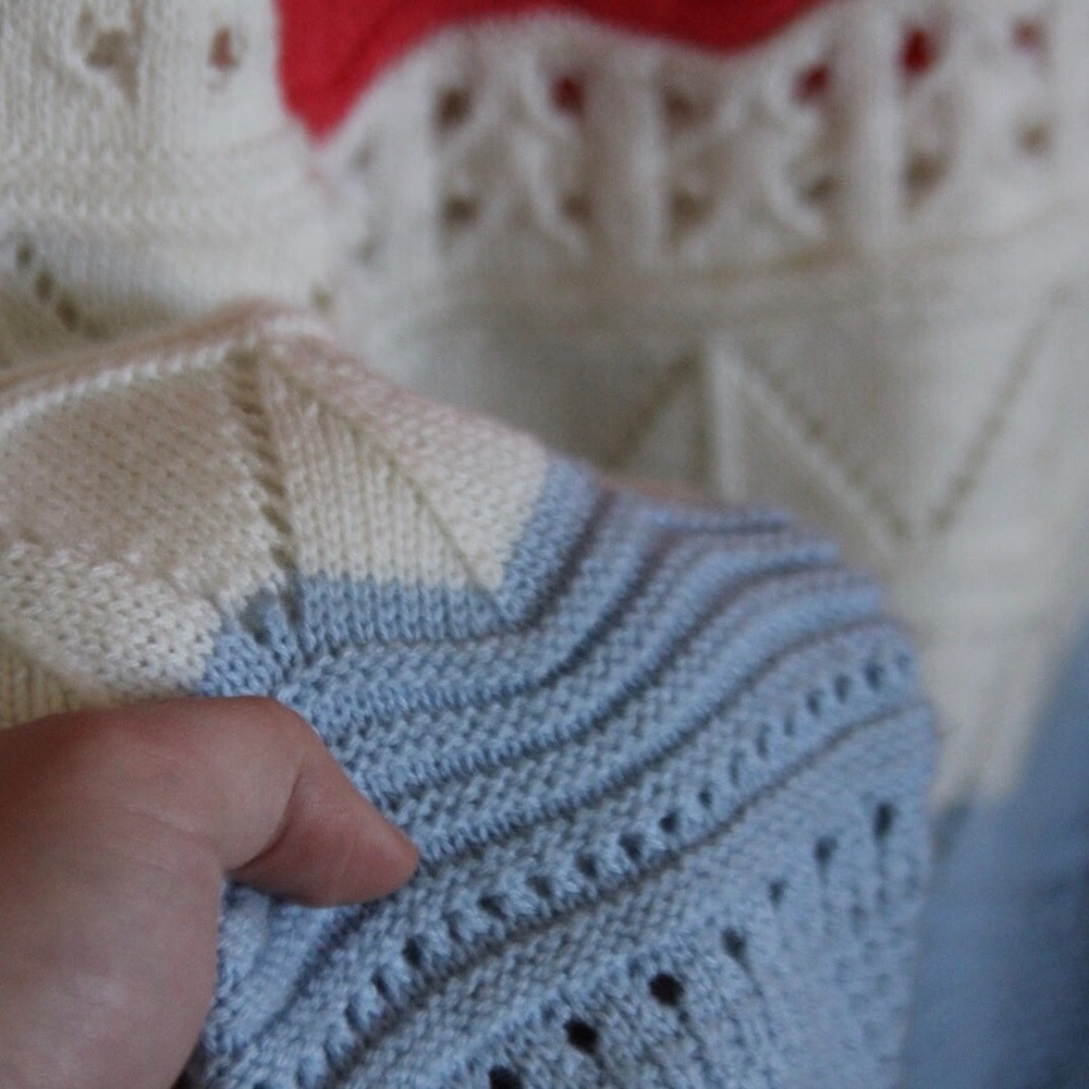 NEW Color Block Sweater - Picture 3 of 4